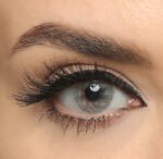 Lydia Vert Pistache contact lenses