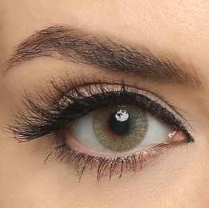 Lydia Vert Amazone contact lenses